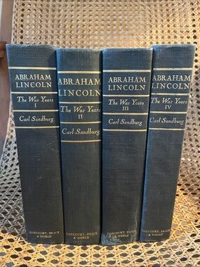 Abraham Lincoln — The War Years (Carl Sandburg) Set in Navy Blue